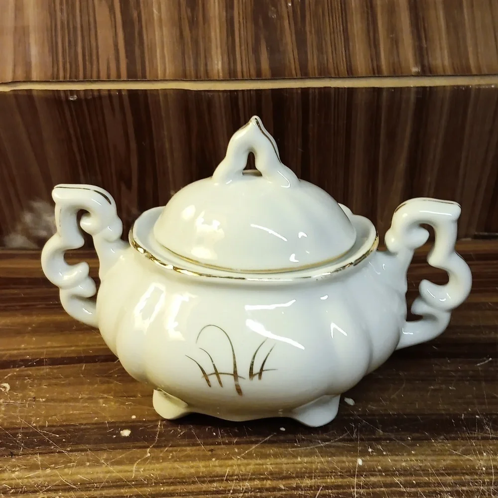 Vintage mcm Lefton gold wheat sugar dish